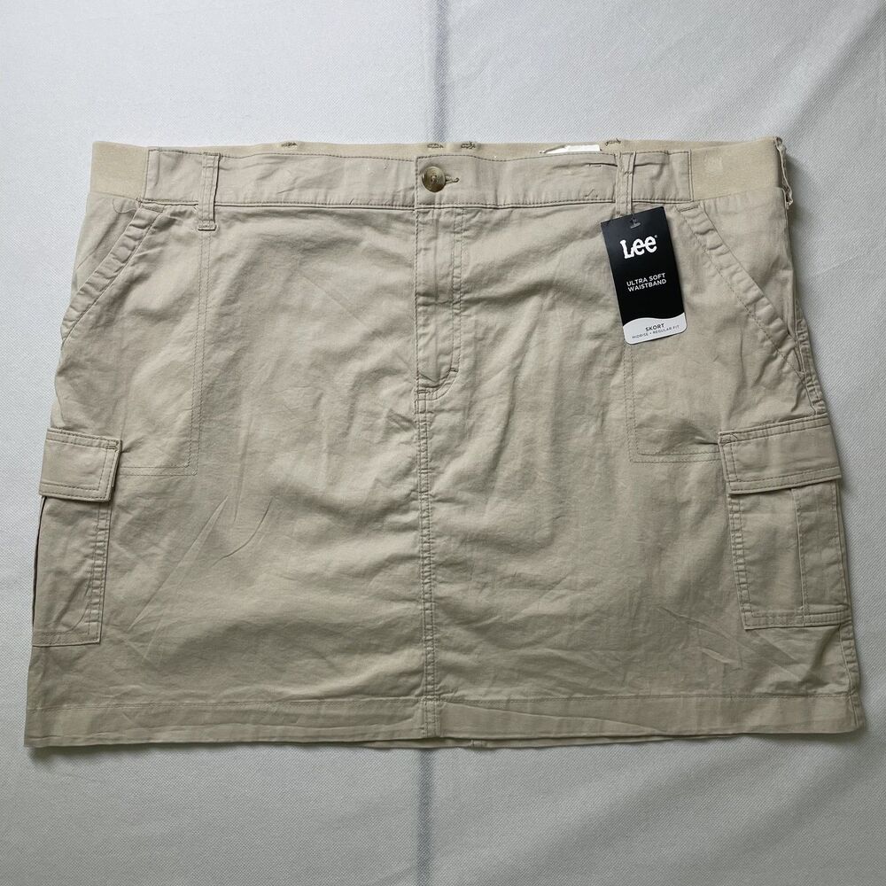 NWT Lee Cargo Skort Mid Rise Regular Fit Beige Women's Size 22